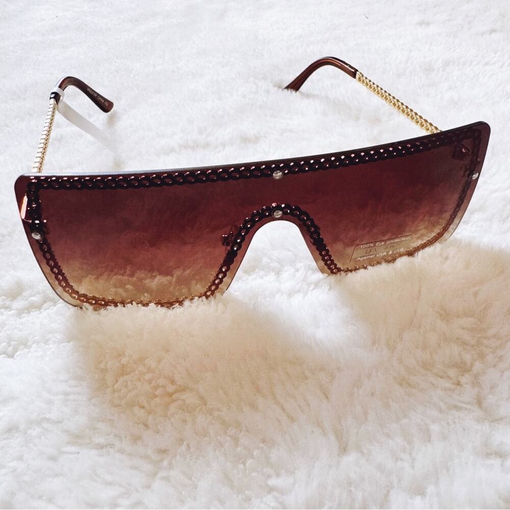 Christine Brown Chain Oversized Shield Sunglasses - Picture 7 of 12
